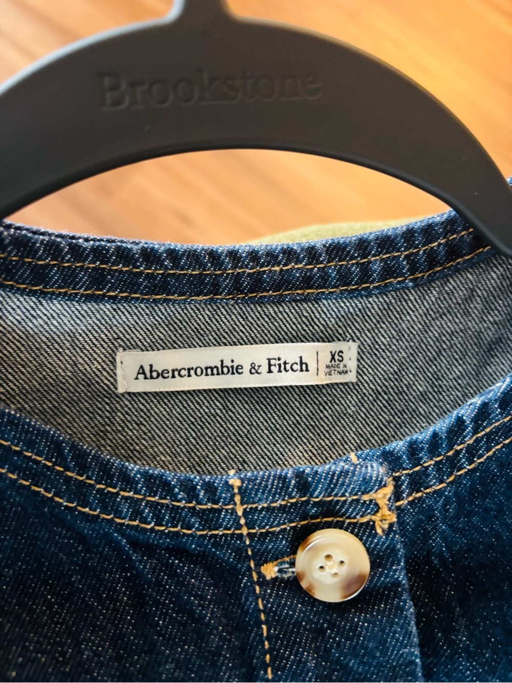Abercrombie and Fitch Dark Wash Denim Vest XS - Picture 8 of 8